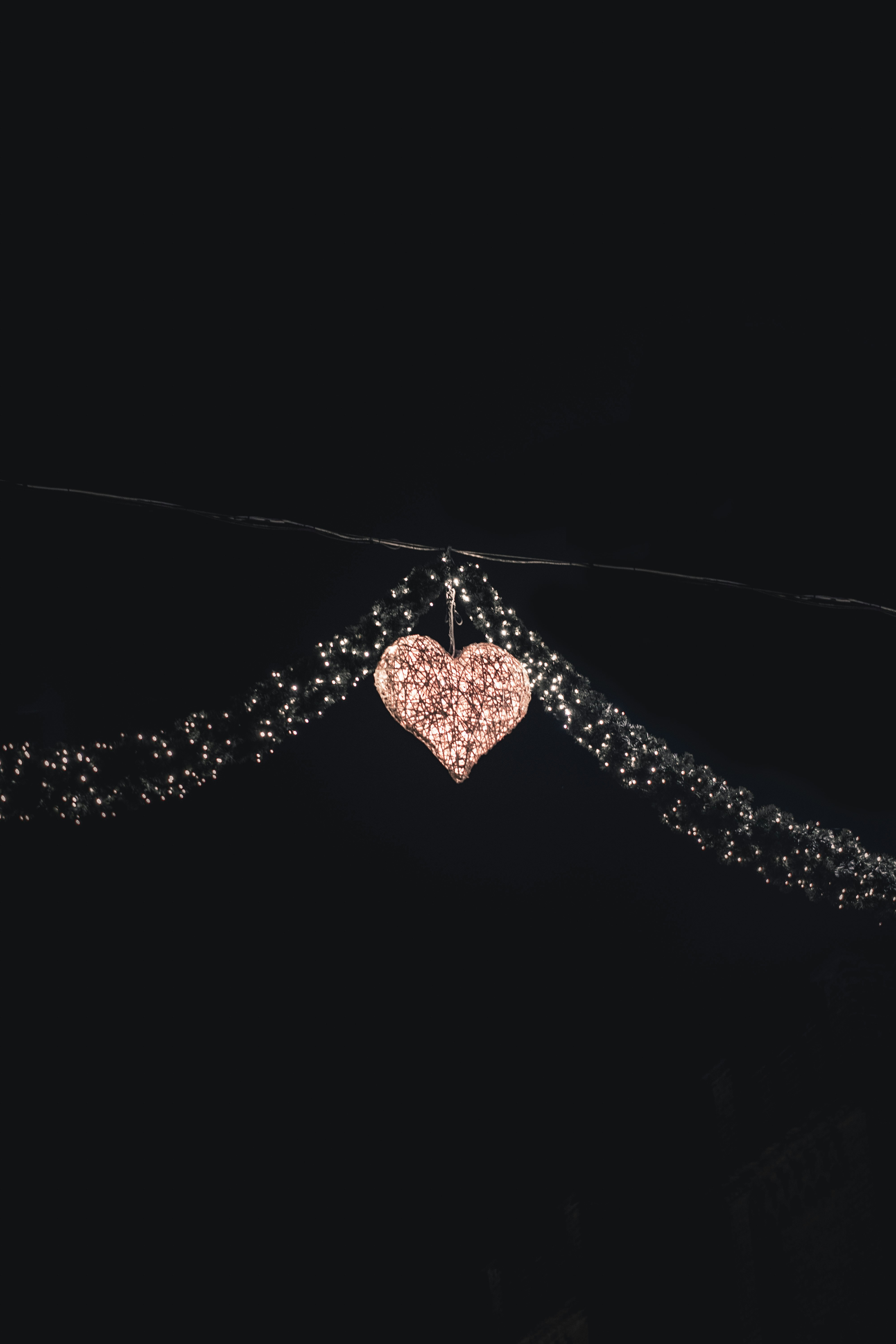 silver and diamond heart pendant necklace